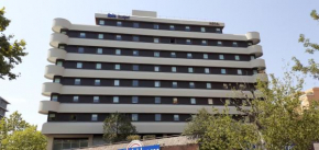 Отель ibis budget Toulouse Centre Gare  Тулуза